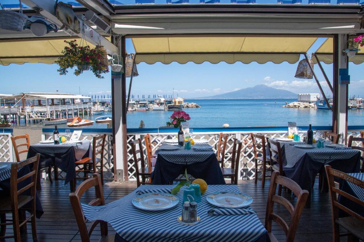 Suitevesuvio Sorrento Bagian luar foto
